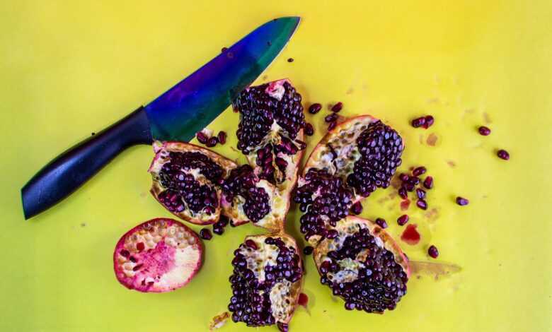 pomegranate, nature, sliced, red, granaatappel, vitamin, health, delicious, fruit, fruits, cut, open, seeds, vitamins, hack, fresh, ripe, nutrition, витамины, mature